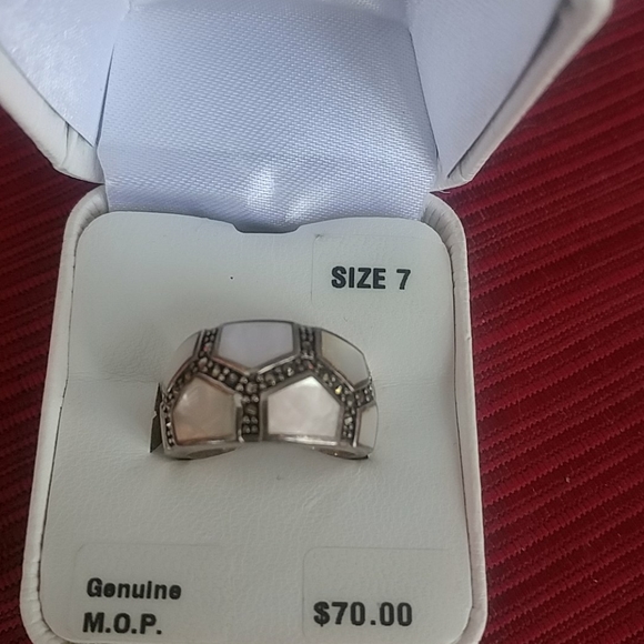Marcasite, Silver, Mother of Pearl Ring - Picture 2 of 4